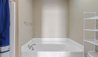 5590 Bay Village Dr 303, Athens, AL 35611