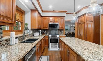 3901 N MILLWOOD Dr, Appleton, WI 54913