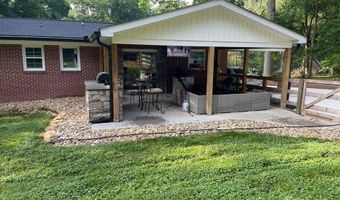 514 Crestview Dr, Albemarle, NC 28001