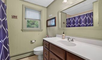 17 Hunters Path, Clinton, CT 06413