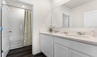 5250 Hayloft Dr, Apopka, FL 32712