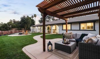 3226 Summit Dr, Escondido, CA 92025