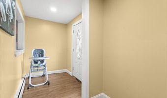 22 Whipple Ave, North Providence, RI 02911