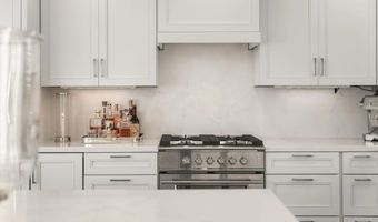 365 Shoemaker Ln, Solana Beach, CA 92075