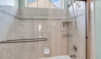 4 Faulkners Pl, Barnegat, NJ 08005