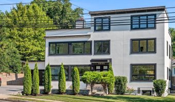 5805 MASSACHUSETTS Ave, Bethesda, MD 20816