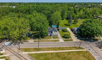 329 Ely St, Alma, MI 48801