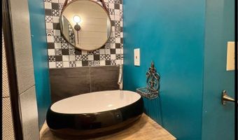 202 Bates St, Batesville, MS 38606