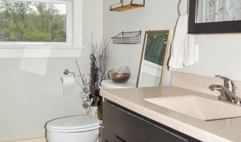 16 Vilas Rd, Alstead, NH 03602