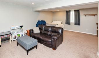 635 25th St SE, Altoona, IA 50009