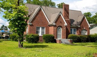 199 Anthony/Oak Sts, Baxley, GA 31513