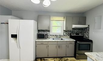 143 S 7th St, Austin, IN 47102