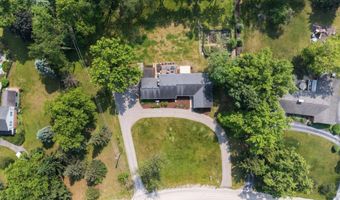 3673 Pheasant Dr, Ann Arbor, MI 48103