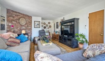 1080 Buena Pl, Carlsbad, CA 92008