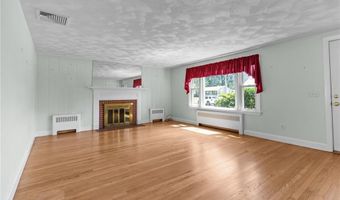 54 Frontier Rd, Warwick, RI 02889