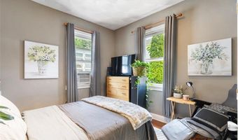 93 Whipple Ave, Cranston, RI 02920