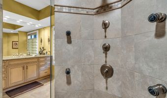 99 Holly Ln, Bayville, NJ 08721