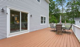 12 Summit Ter, Falmouth, ME 04105