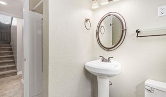 521 MONTCLAIR Dr, Cheyenne, WY 82009