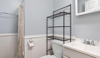 48 MADDOX Ln, Amissville, VA 20106