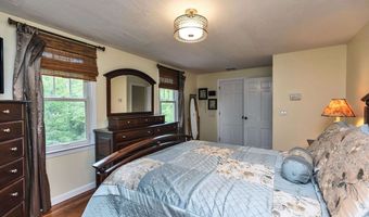 66 Cambridge Rd, Bedford, NH 03110