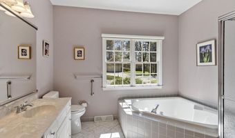 15 Pheasant Ln, Bedford, MA 01730