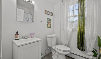 54 Delway Rd, East Providence, RI 02914