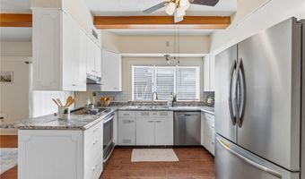 198 E Main St, Apple Creek, OH 44606