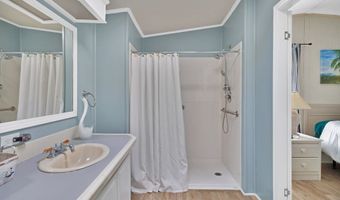 921 Dogwood Dr, Barefoot Bay, FL 32976