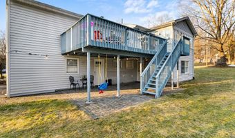 16 Edgebrook Ln, Airmont, NY 10952