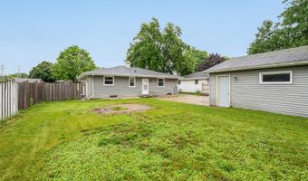 2725 S JACKSON St, Appleton, WI 54915
