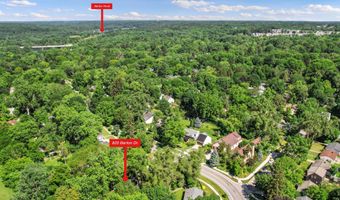 820 Barton Dr, Ann Arbor, MI 48105