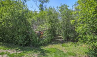 12977 Richmond Heights Dr, Aberdeen, SD 57401