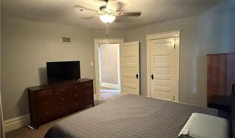 619 N 10th St, Atchison, KS 66002