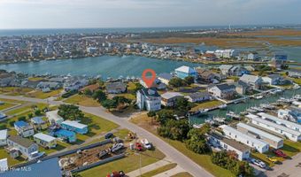 301 Old Causeway Rd, Atlantic Beach, NC 28512