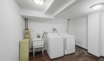1704 S Highland Ave, Arlington Heights, IL 60005