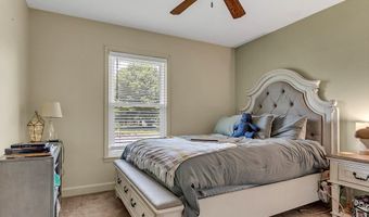 2312 Meadow Brook Ln, Albany, GA 31707