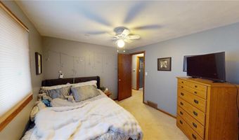 824 Minnie Maddern St, Albert Lea, MN 56007