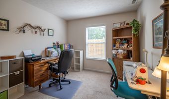 8199 Overbrooke Ln, Avon, IN 46123