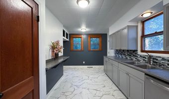 616 N 4th St, Arkansas City, KS 67005