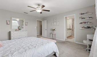 5052 WHITE CHICORY Dr, Apollo Beach, FL 33572