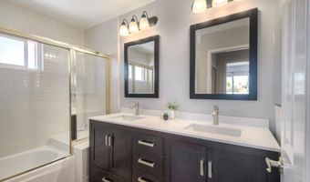 2116 Wedgewood Dr, Oceanside, CA 92056