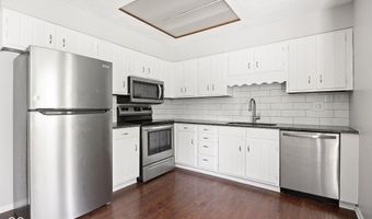 721 Pioneer Dr, Indianapolis, IN 46217