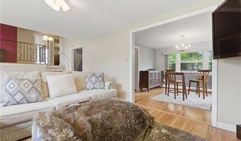 35 Superior View Blvd, North Providence, RI 02911