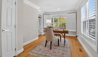 5907 CONWAY Rd, Bethesda, MD 20817