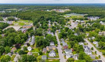 211 Oak St, Bath, ME 04530