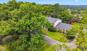 3 Topwood Dr, Ballwin, MO 63011