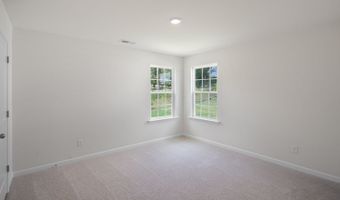1052 Misty Creek Dr, Aberdeen, NC 28315