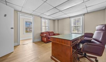85 School Ground Rd, Branford, CT 06405