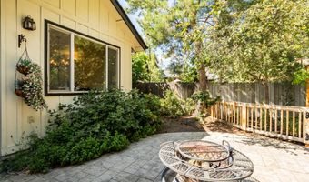796 SE Briarwood Ct, Bend, OR 97702